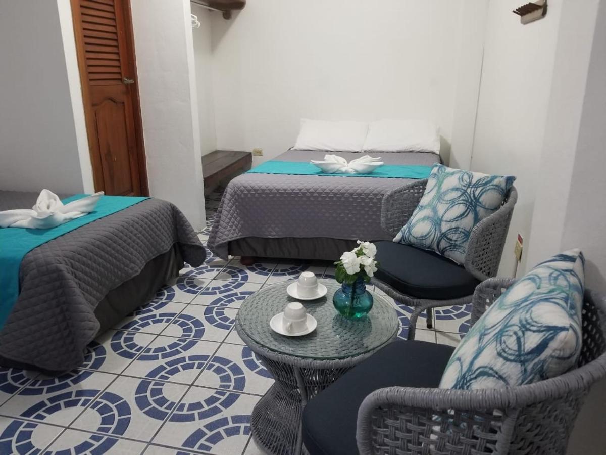Hostal Gardner Galapagos Puerto Ayora  Eksteriør billede