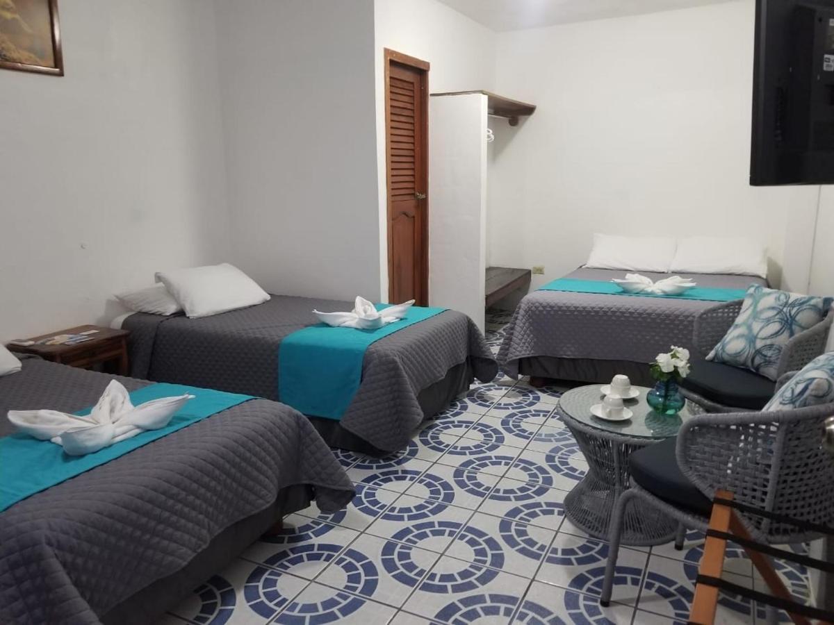 Hostal Gardner Galapagos Puerto Ayora  Eksteriør billede