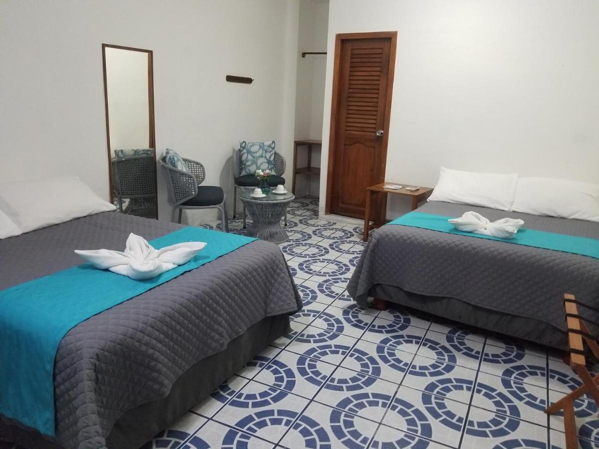 Hostal Gardner Galapagos Puerto Ayora  Eksteriør billede